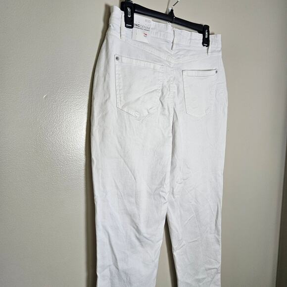 INC White Mom Jeans Sz 8 - Picture 7 of 13